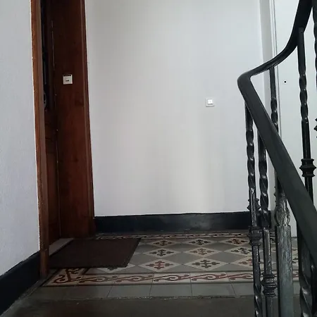 Grand Meuble 70 M2 Centre-ville Proche